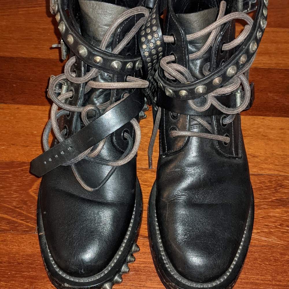 Saint Laurent boot size 36.5